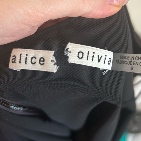 Alice + Olivia Kalena Scoop-Neck Long-Sleeve Cutout Maxi Dress - Picture 6 of 7